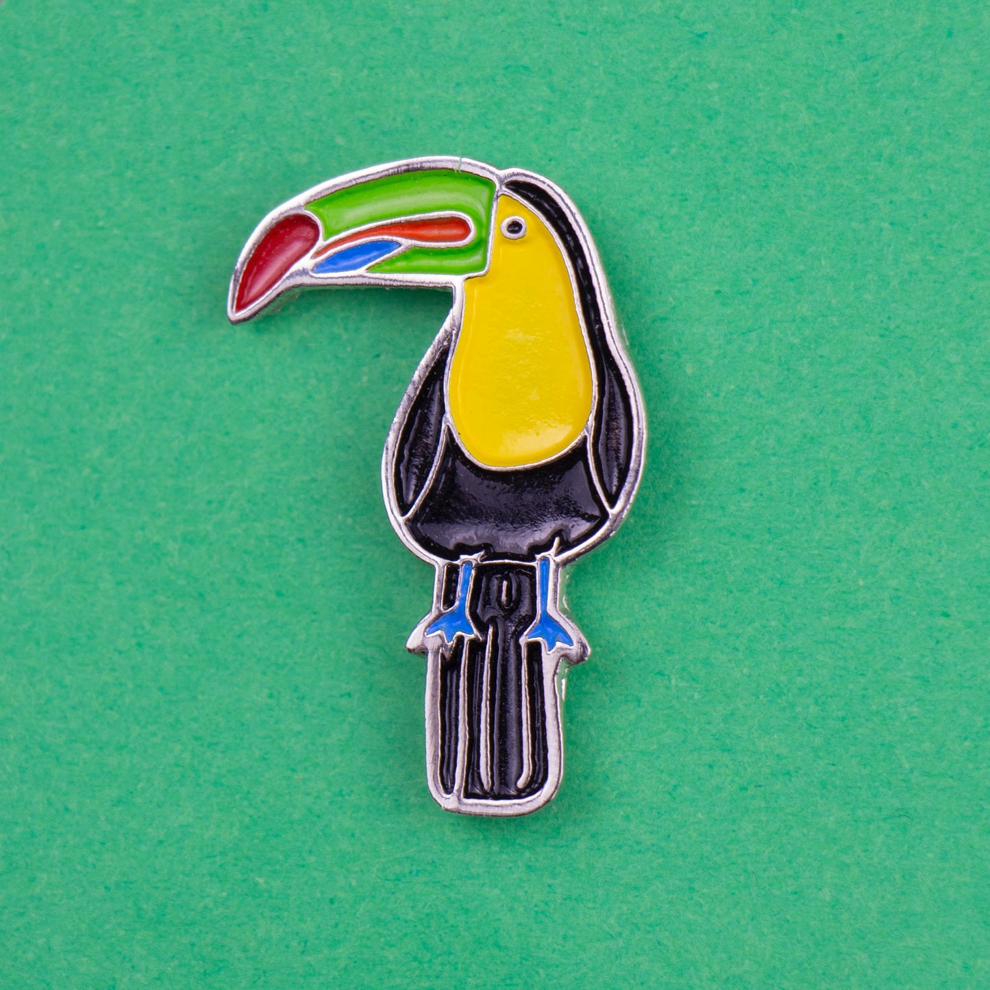 pin tucan
