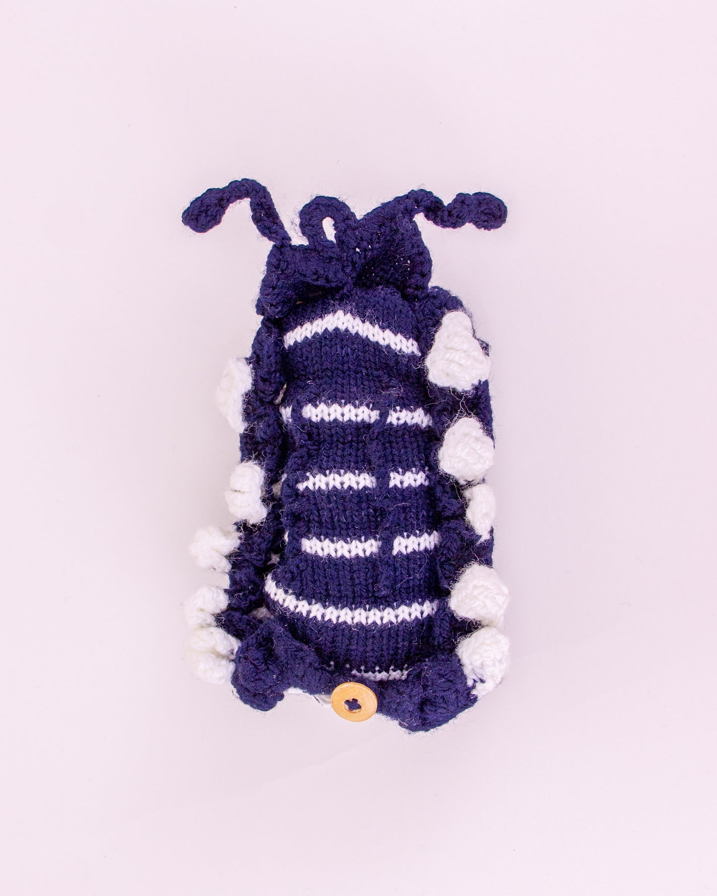 Cochinilla de peluche boca arriba