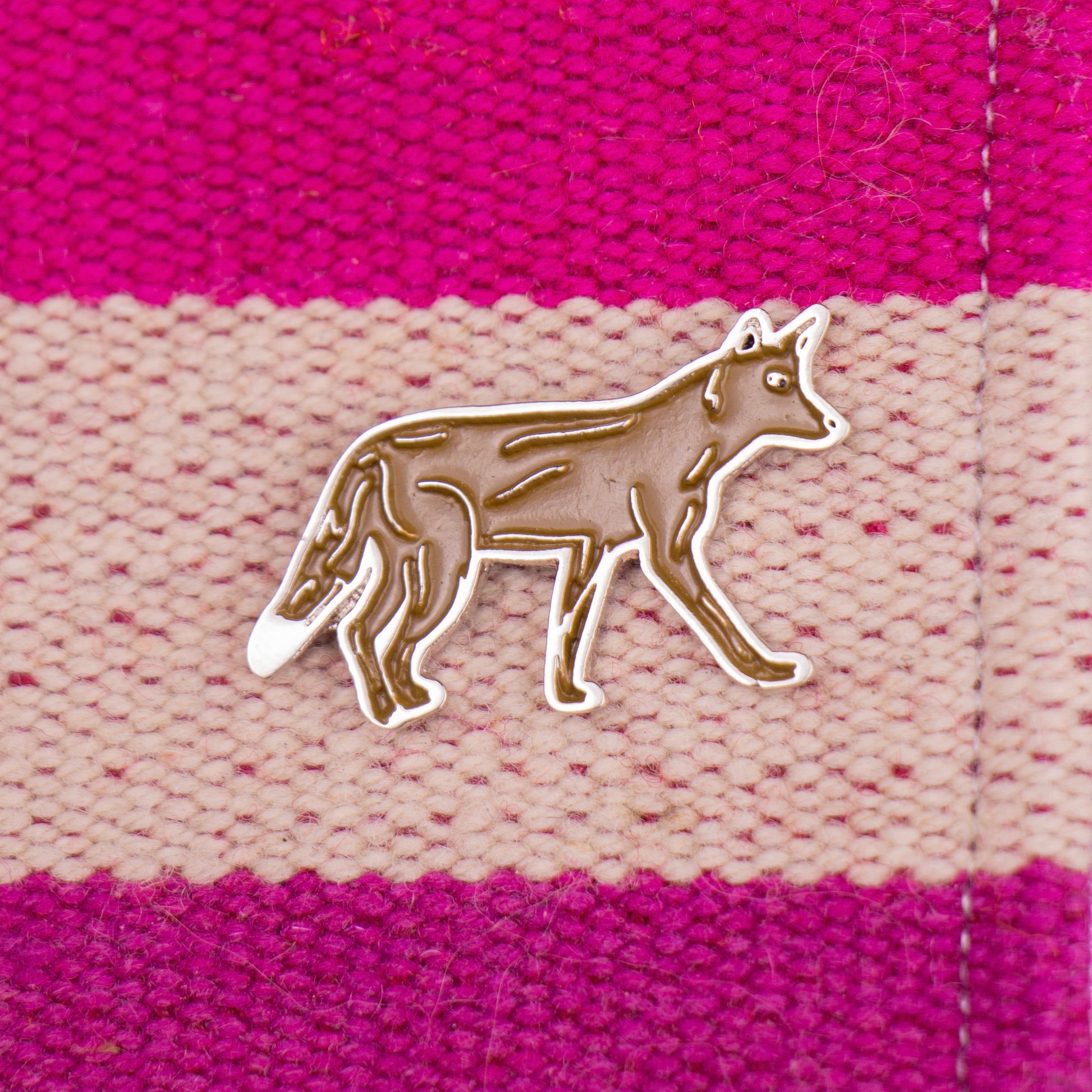 pin coyote tela
